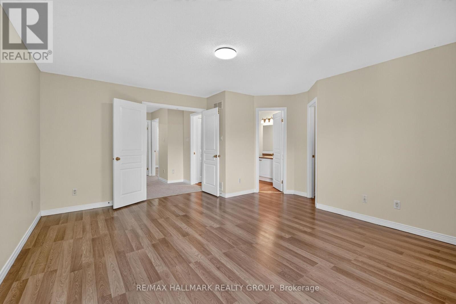 24 GRAY CRESCENT - 23