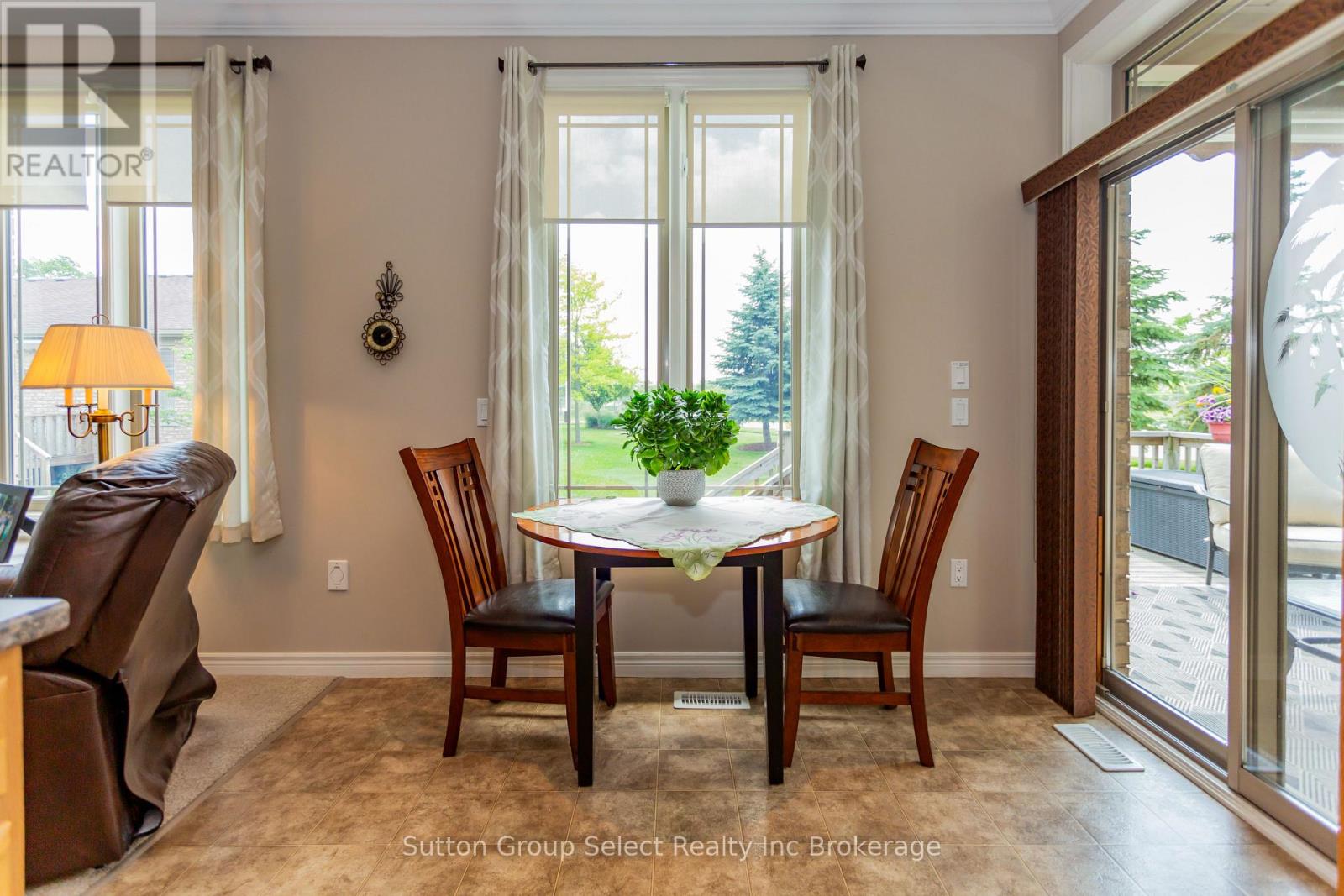 #31 540 SPITFIRE STREET - 11