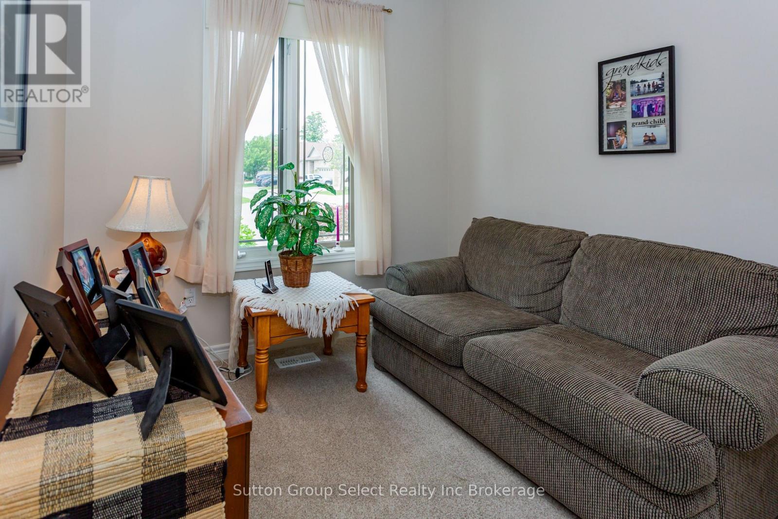 #31 540 SPITFIRE STREET - 18