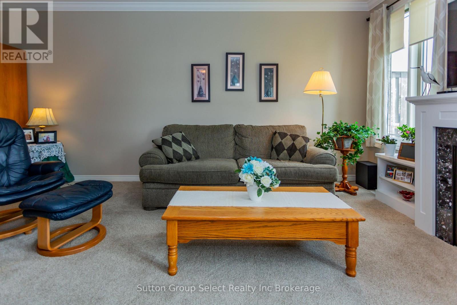 #31 540 SPITFIRE STREET - 25