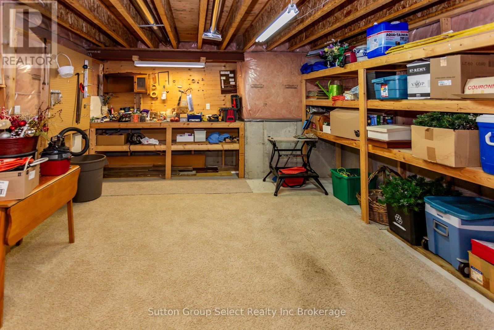 #31 540 SPITFIRE STREET - 41