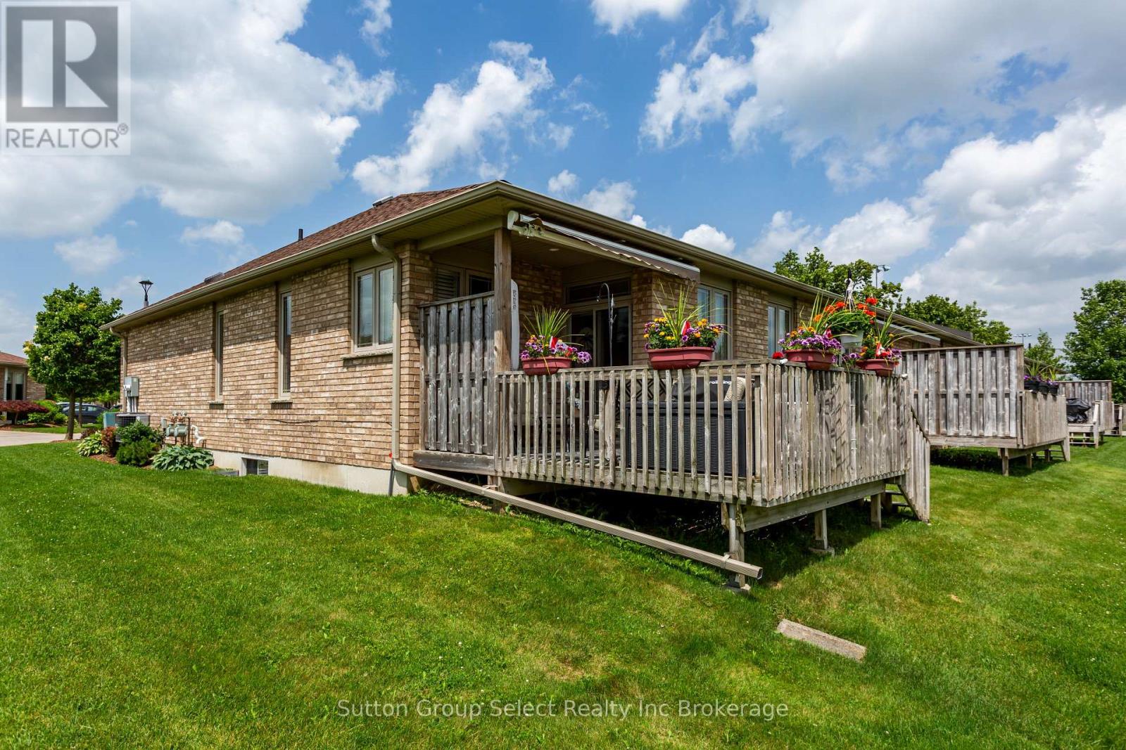 #31 540 SPITFIRE STREET - 45