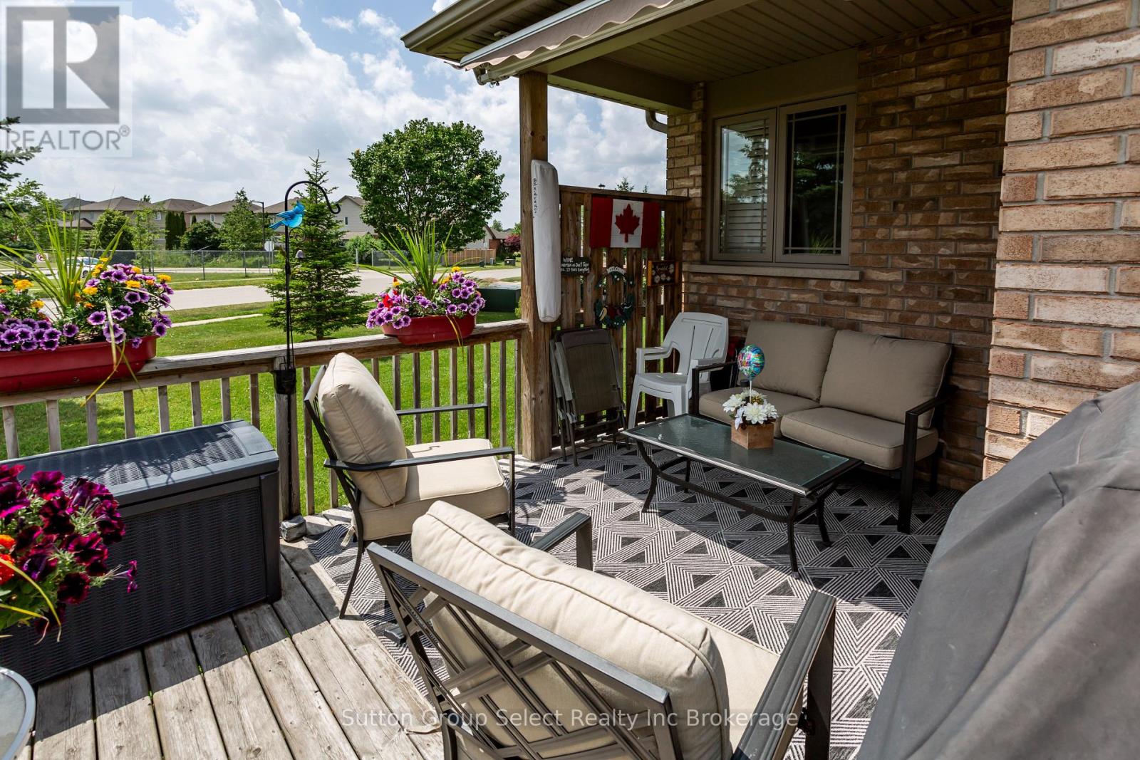 #31 540 SPITFIRE STREET - 47