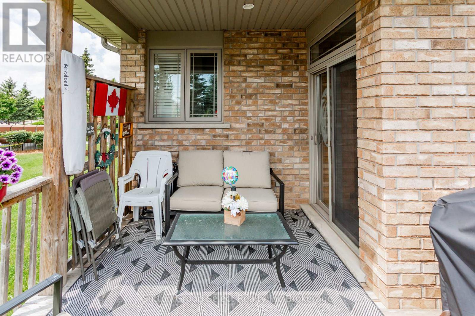 #31 540 SPITFIRE STREET - 49