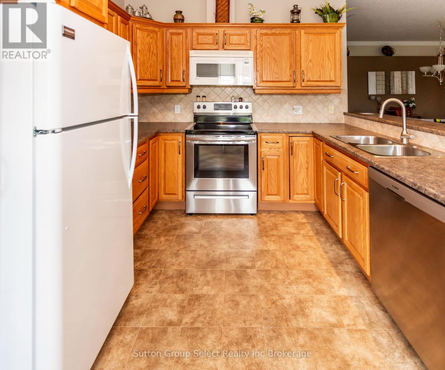 #31 540 SPITFIRE STREET - 6