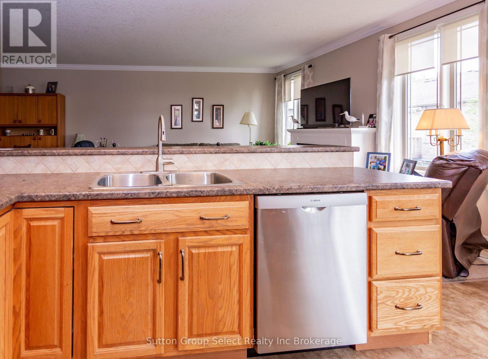 #31 540 SPITFIRE STREET - 9