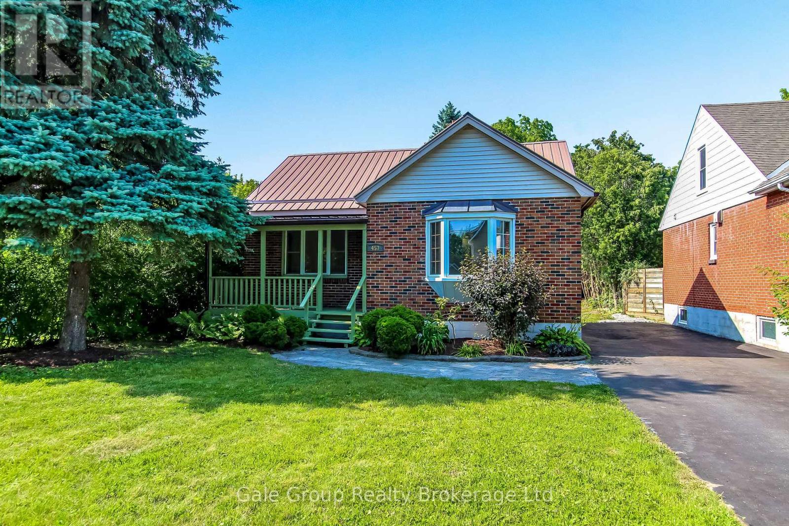 457 BRANT STREET - 1