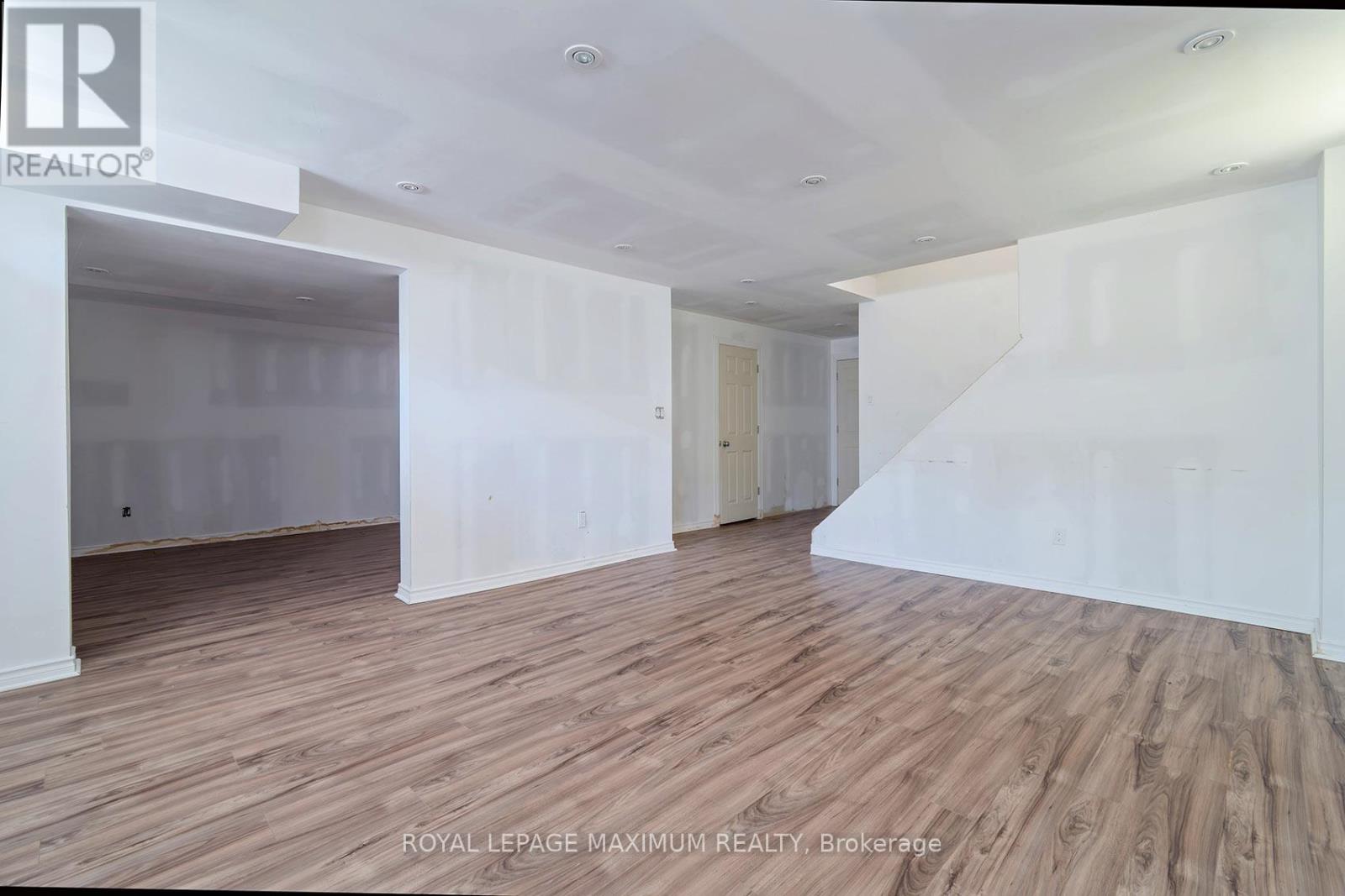 59 MOONEY STREET - Image 34