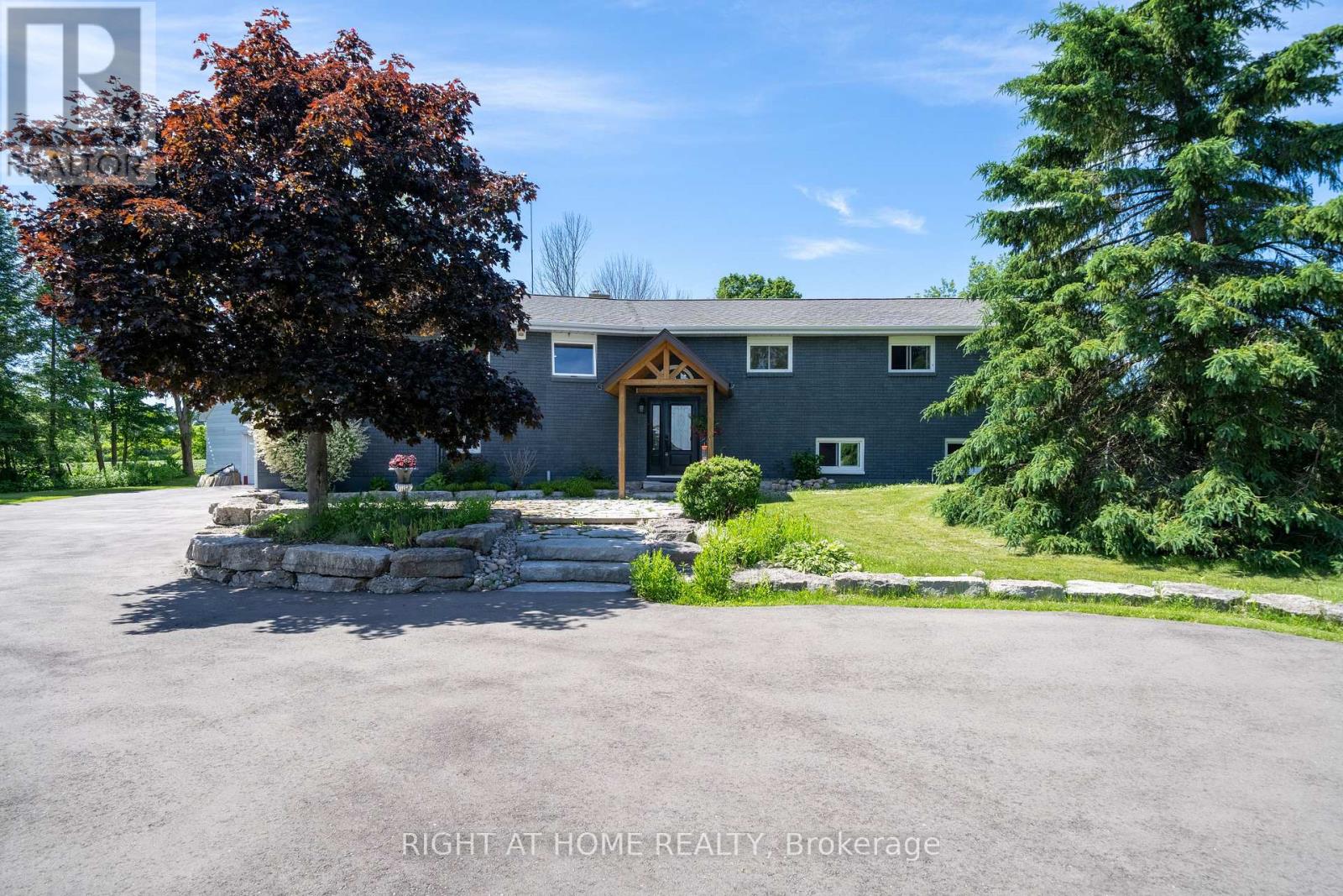 560 CONCESSION ROAD 15 W - 32