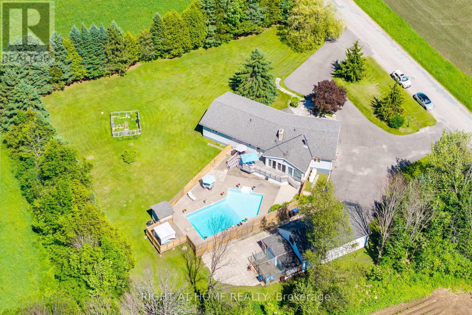 560 CONCESSION ROAD 15 W - 38
