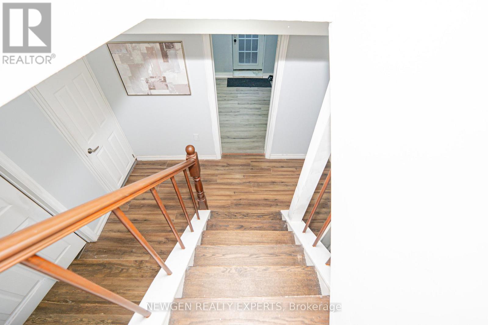 2147 FIFTH LINE W - Image 35
