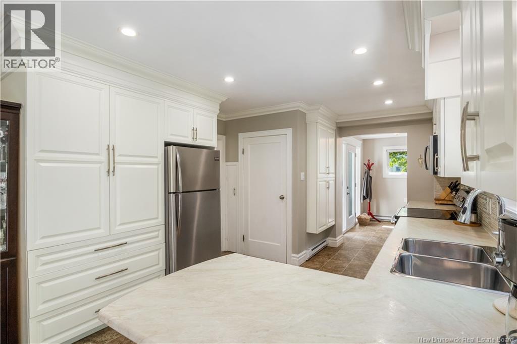9540 Main Street - 13