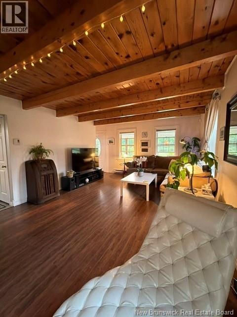579 Sandy Point Road - Image 6