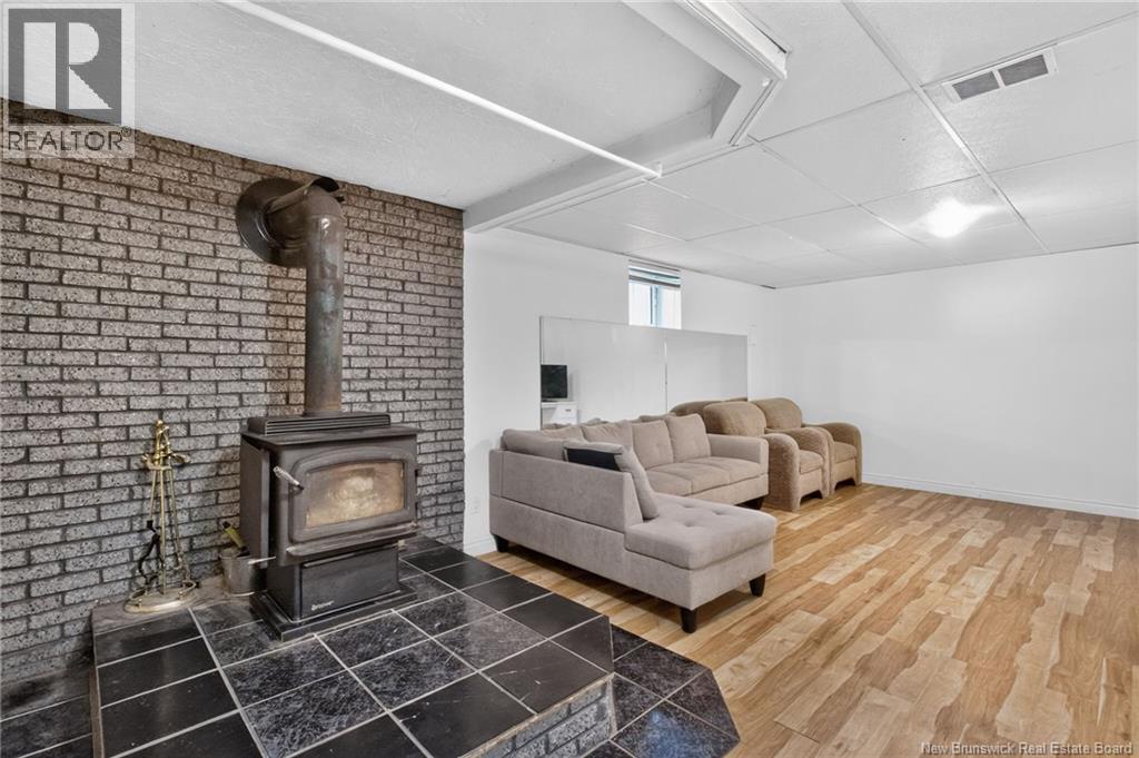 122 ALPHONSE ST - 29