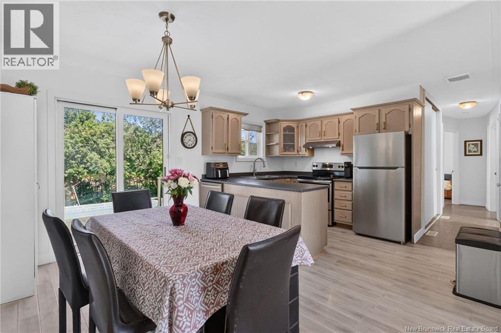 122 ALPHONSE ST - 6