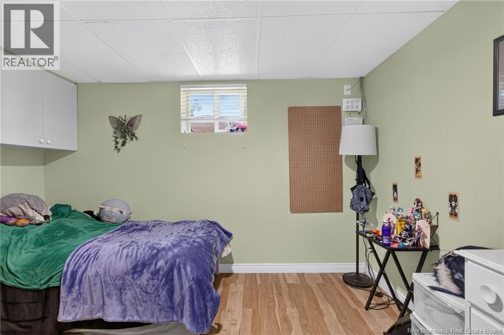 122 ALPHONSE ST - 26