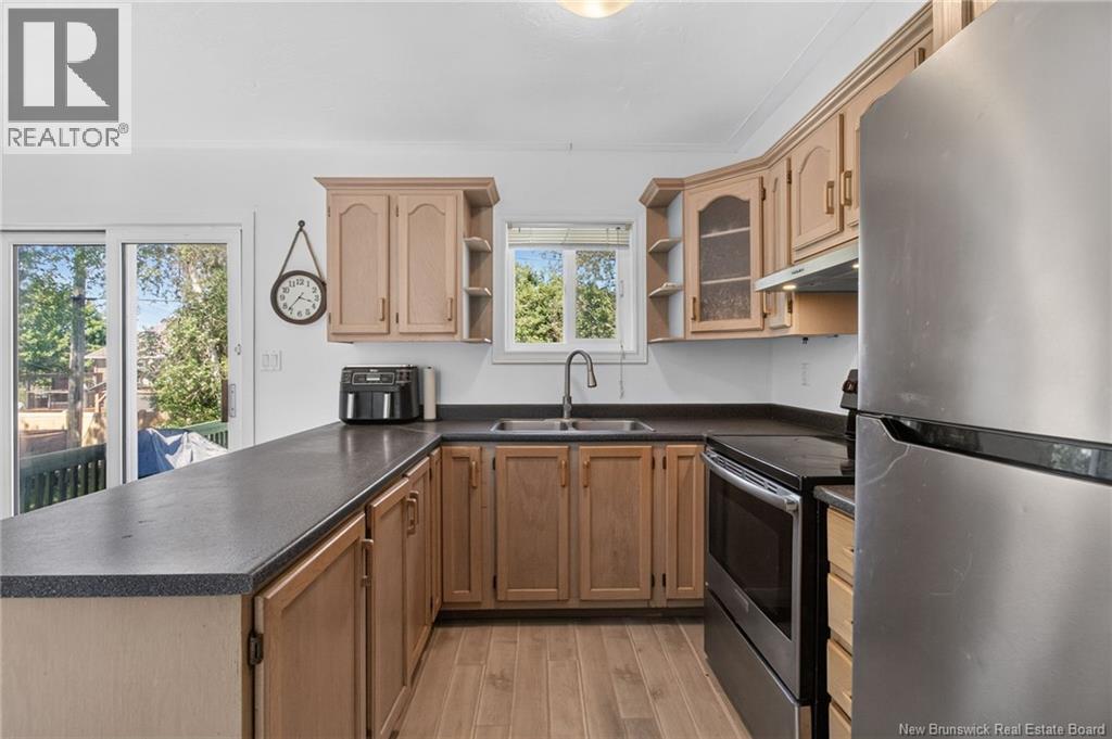 122 ALPHONSE ST - 10