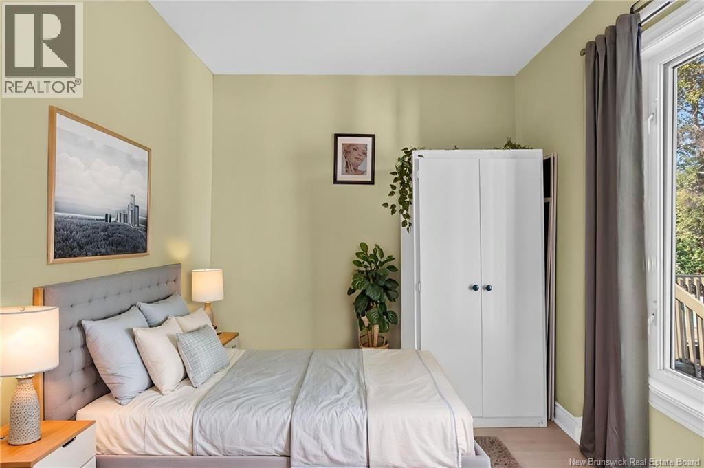 122 ALPHONSE ST - 18