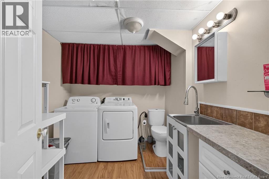 122 ALPHONSE ST - 24