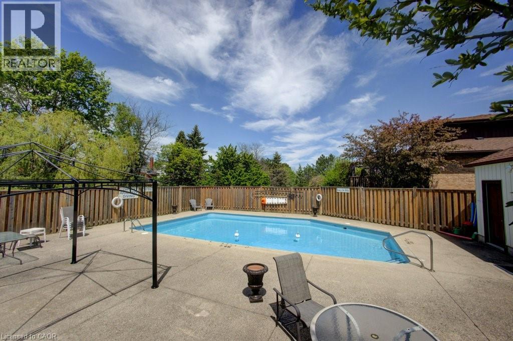#3 464 BEECHWOOD Place - 33