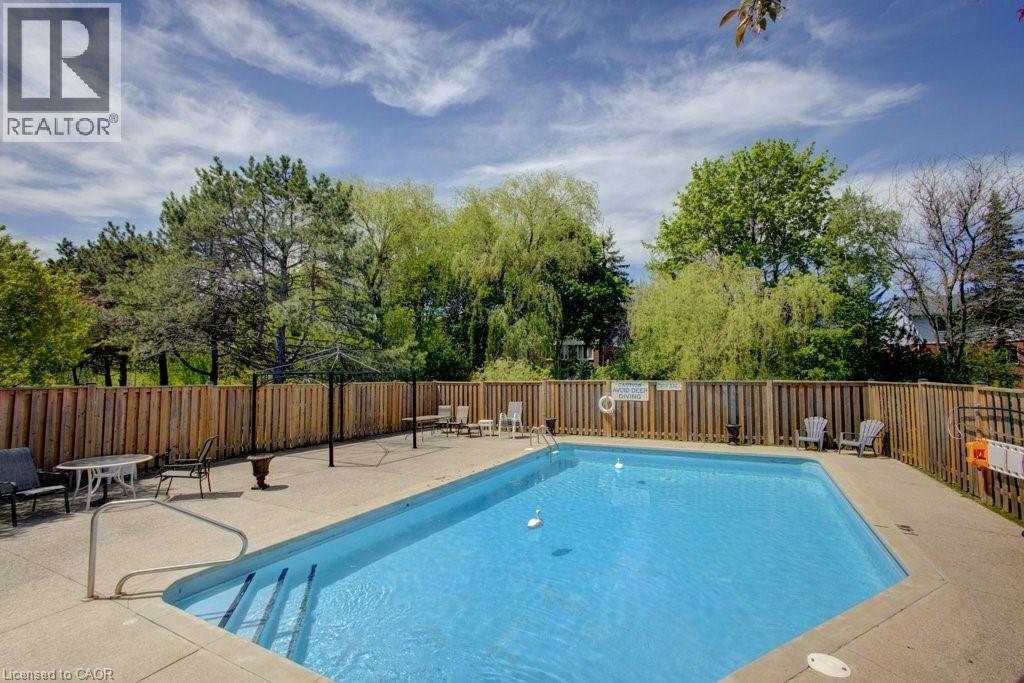 #3 464 BEECHWOOD Place - 34