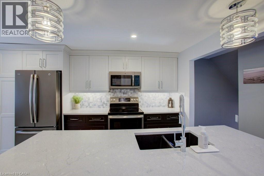 #3 464 BEECHWOOD Place - 6