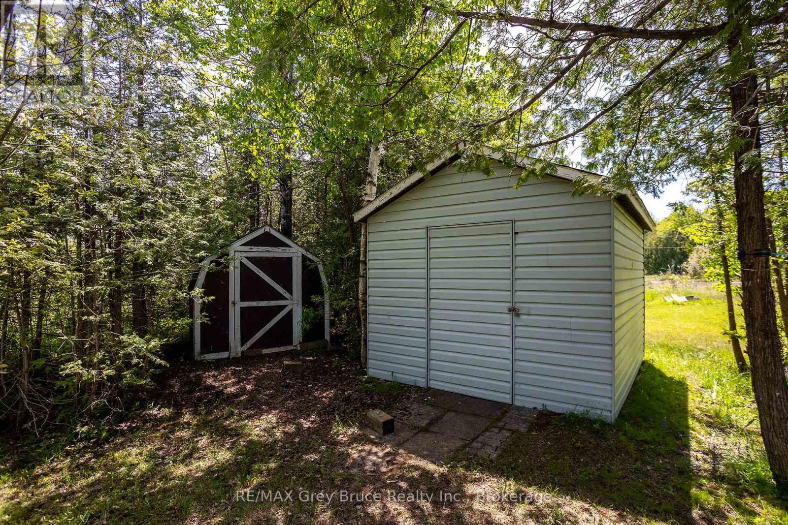 181 WOODLAND CIRCLE - 11