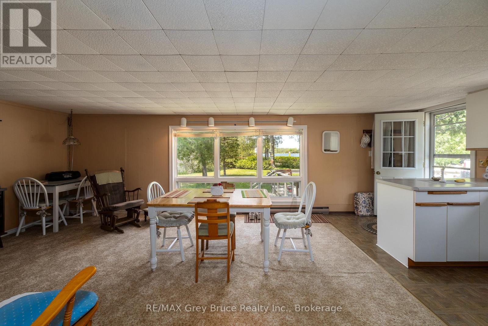 181 WOODLAND CIRCLE - 22