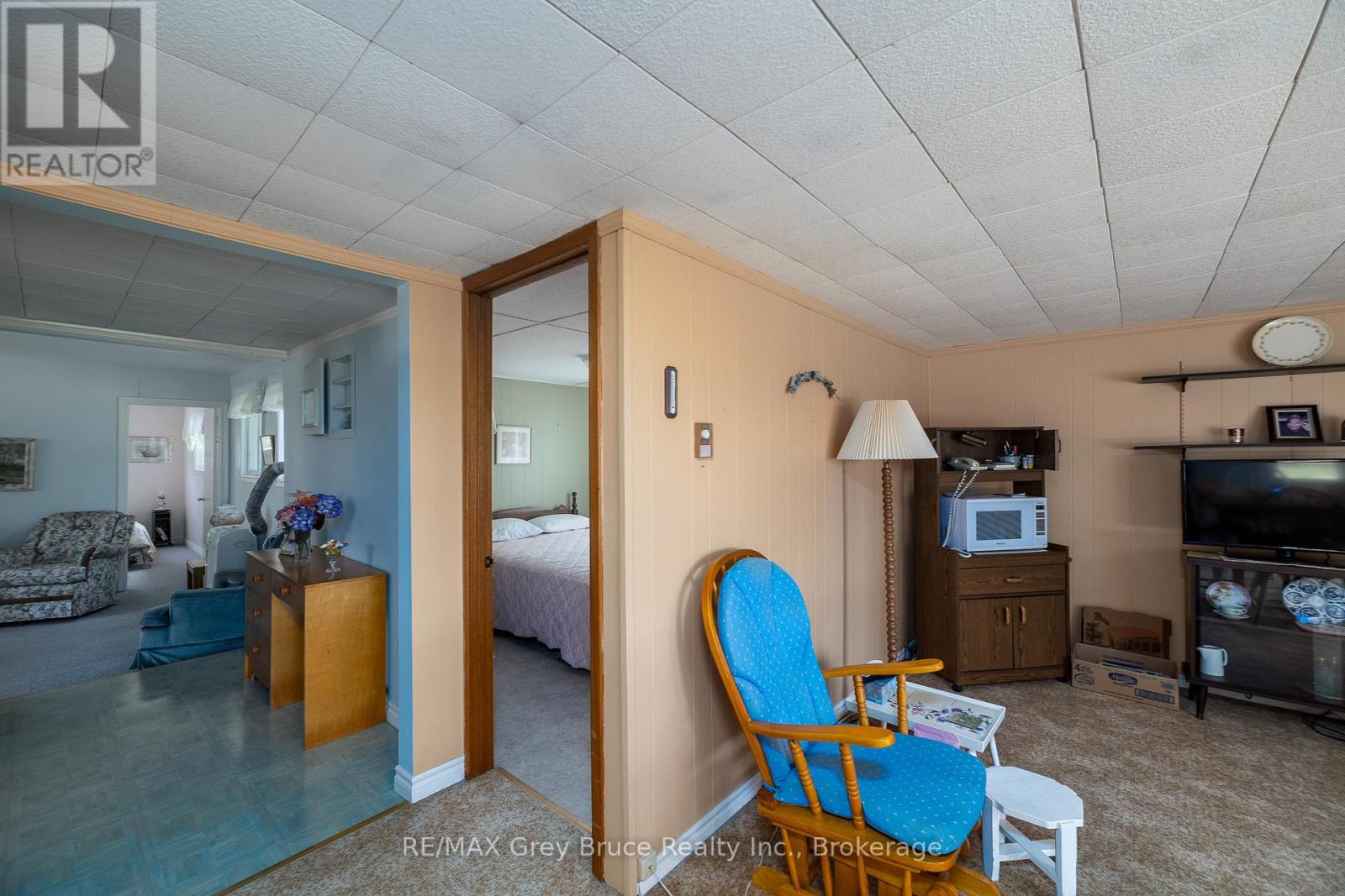181 WOODLAND CIRCLE - 23