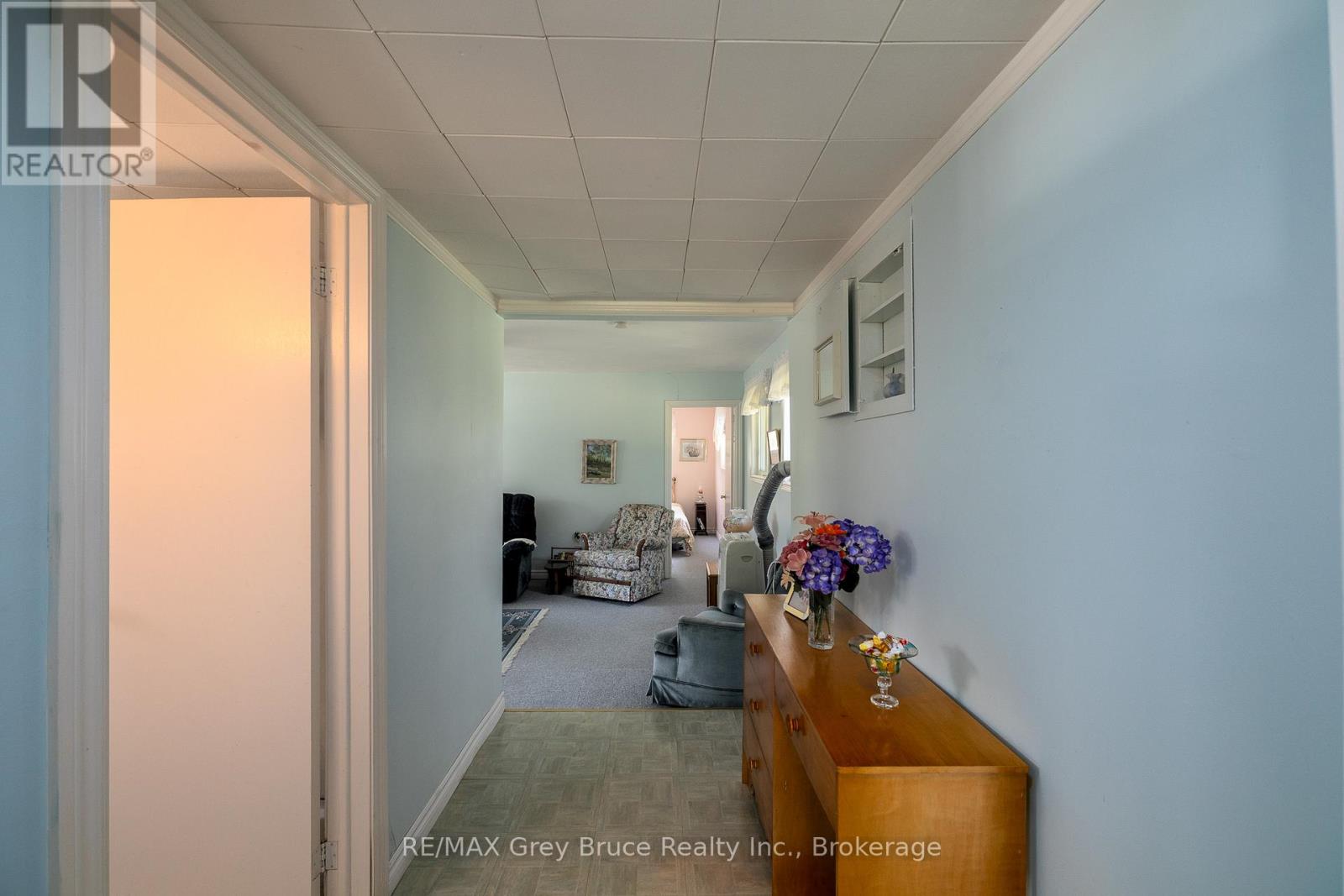 181 WOODLAND CIRCLE - 26