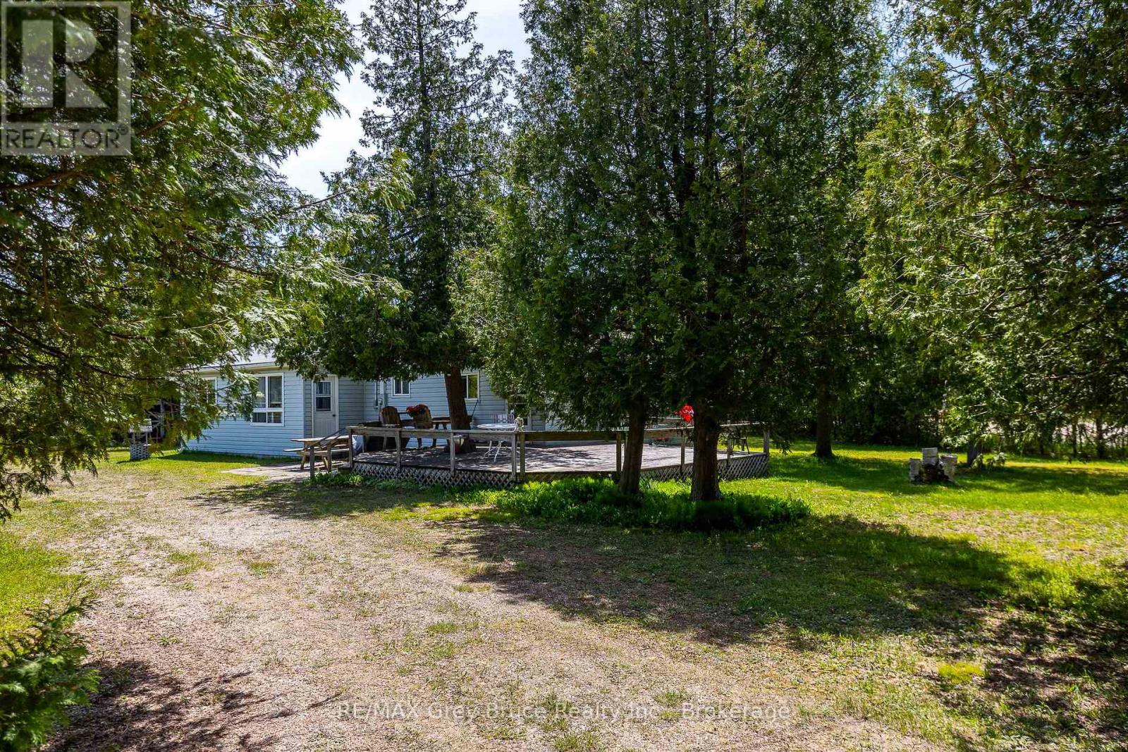 181 WOODLAND CIRCLE - 40