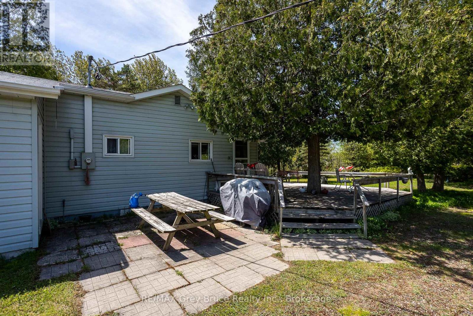 181 WOODLAND CIRCLE - 43