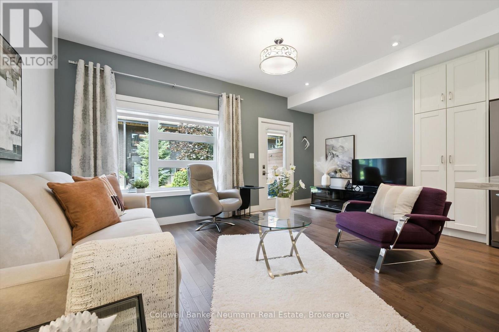 #92 60 ARKELL ROAD - 10