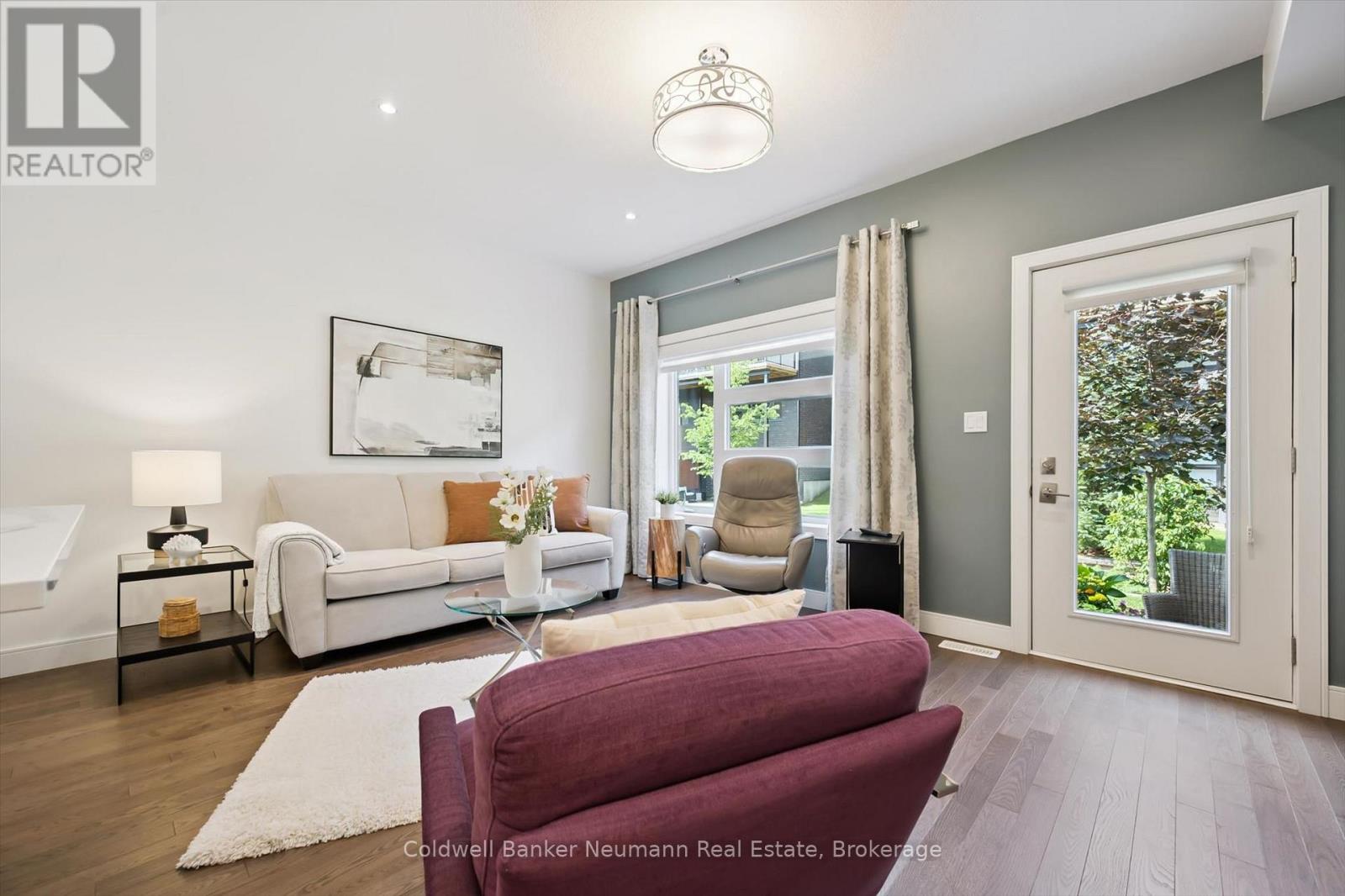 #92 60 ARKELL ROAD - 11
