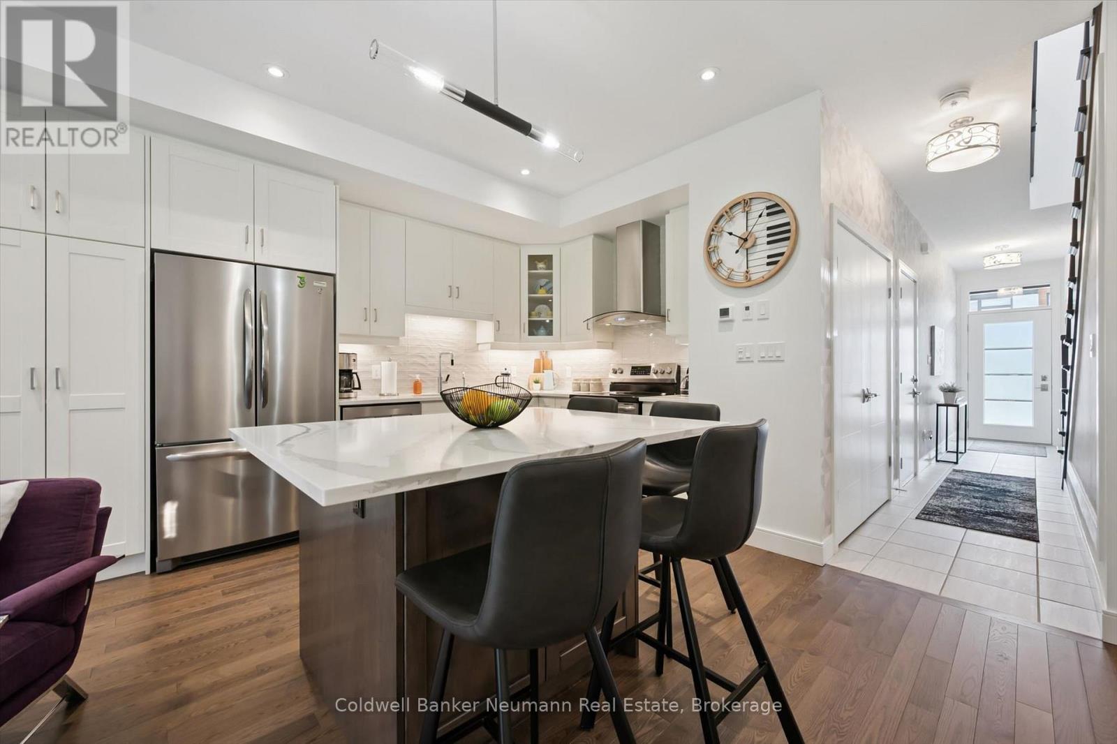 #92 60 ARKELL ROAD - 16