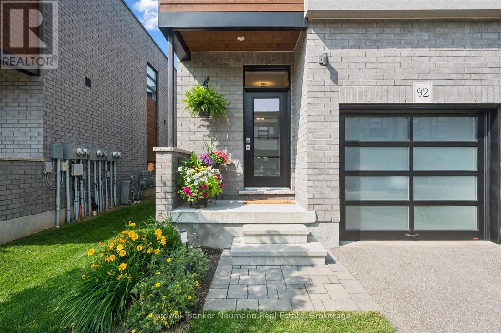 #92 60 ARKELL ROAD - 4