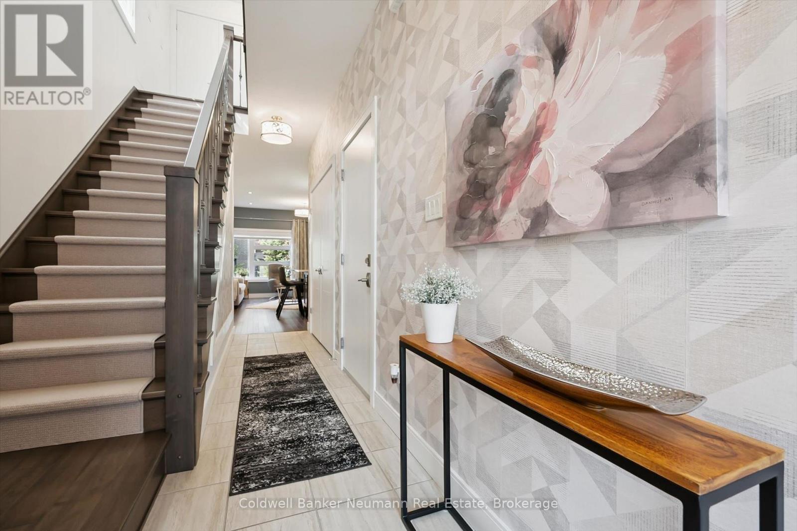 #92 60 ARKELL ROAD - 7