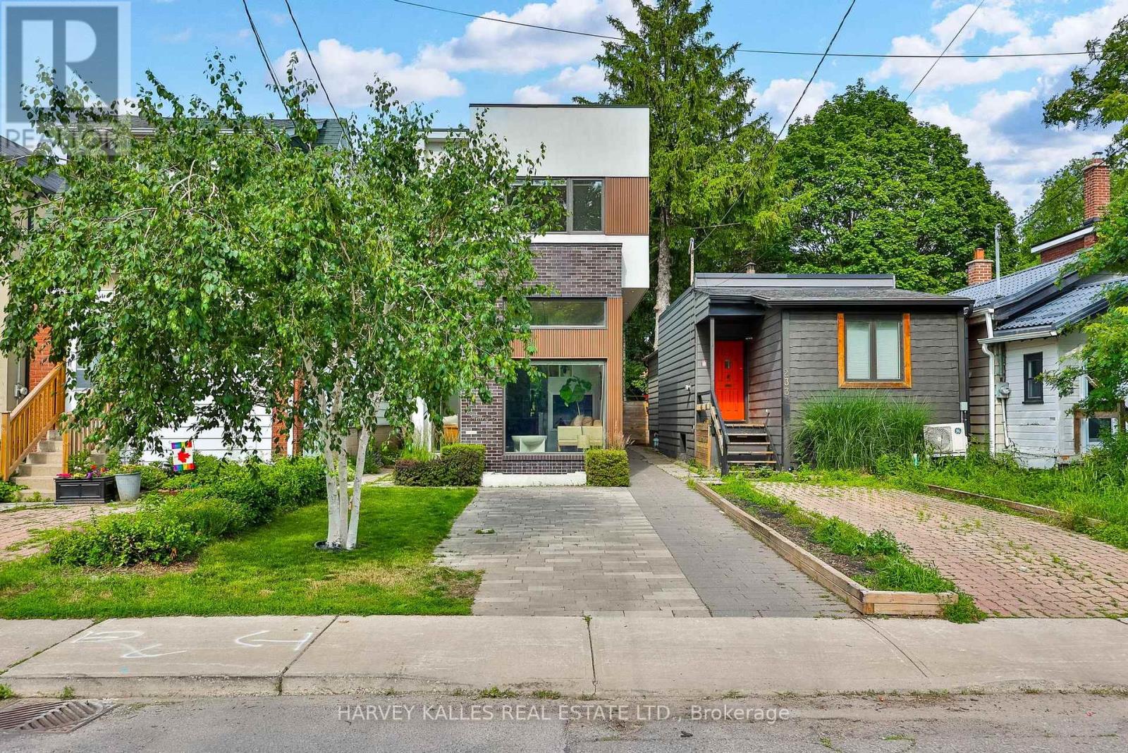 Photo of 235 Cedarvale Avenue