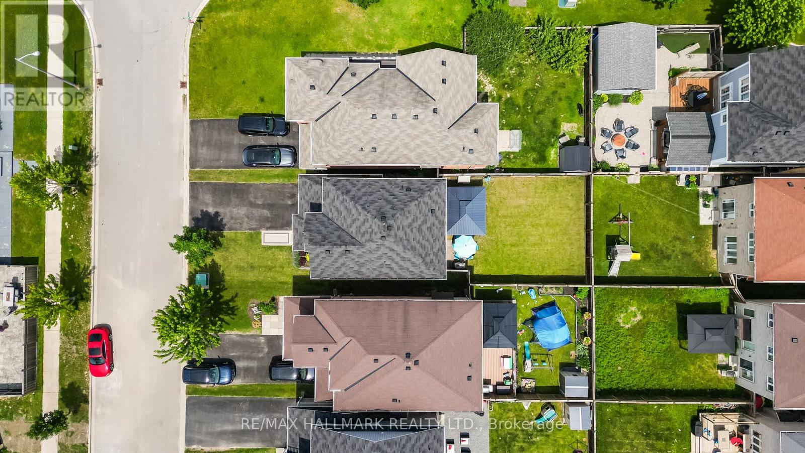 152 MCDONALD CRESCENT - 38