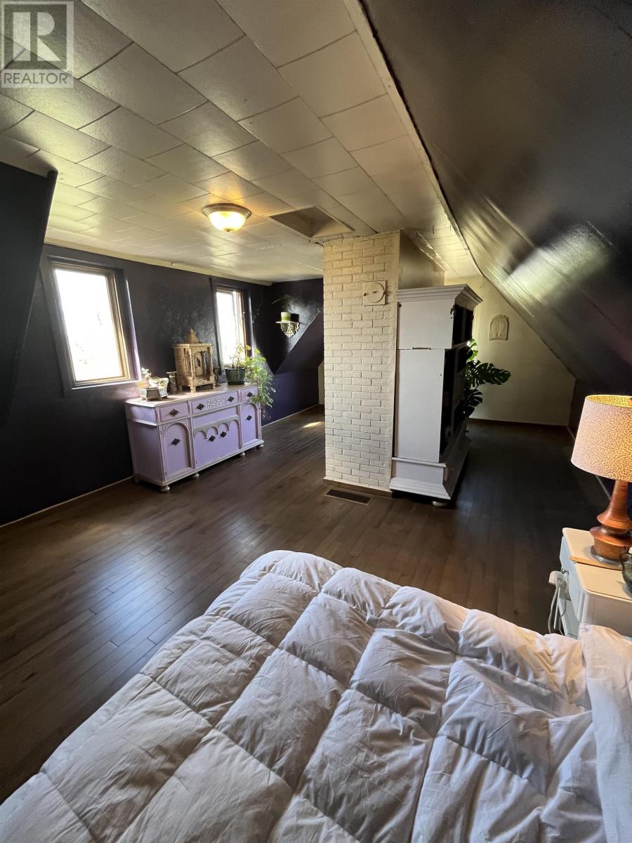 10466 Normans Road - 30