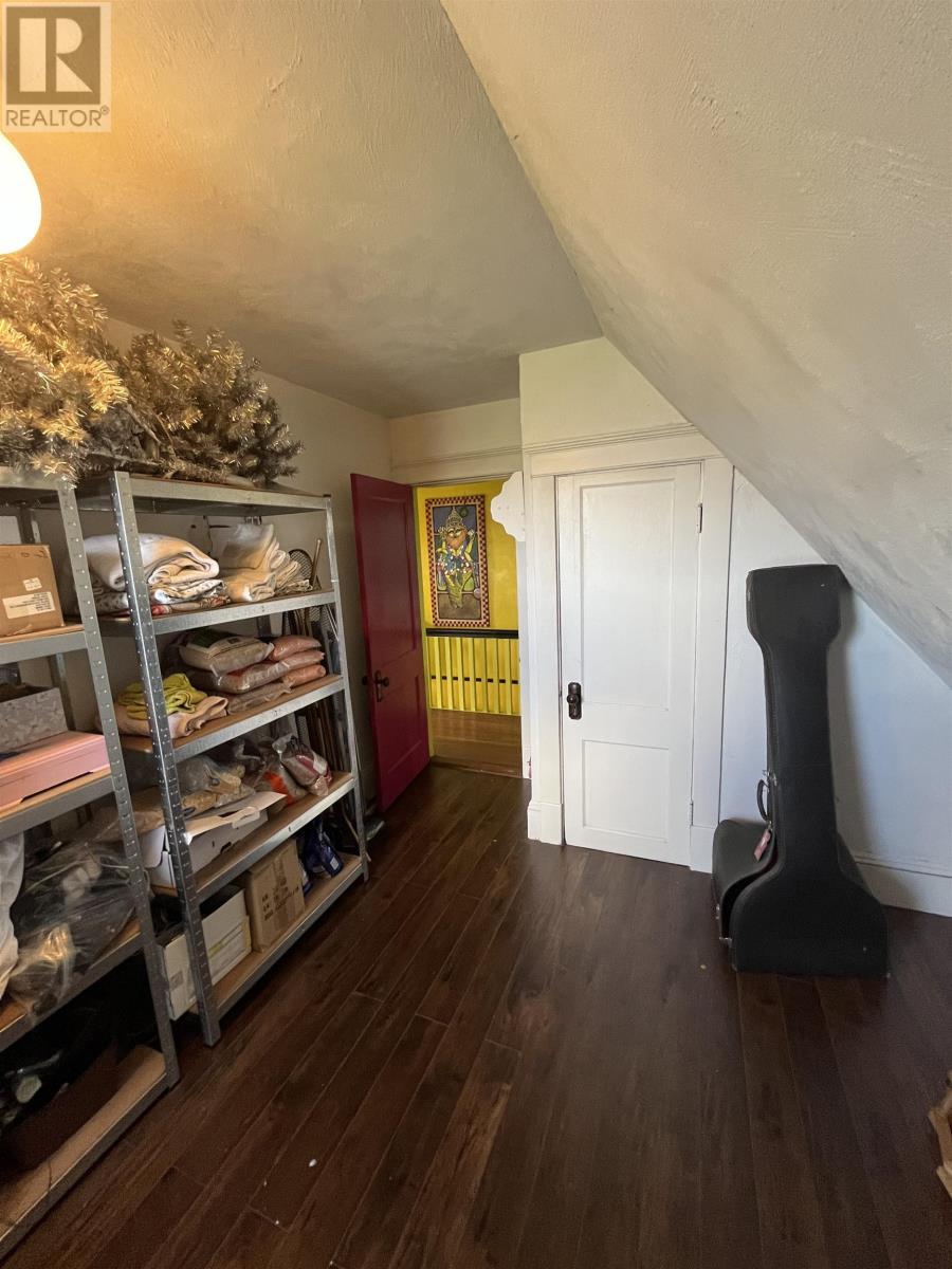 10466 Normans Road - 32