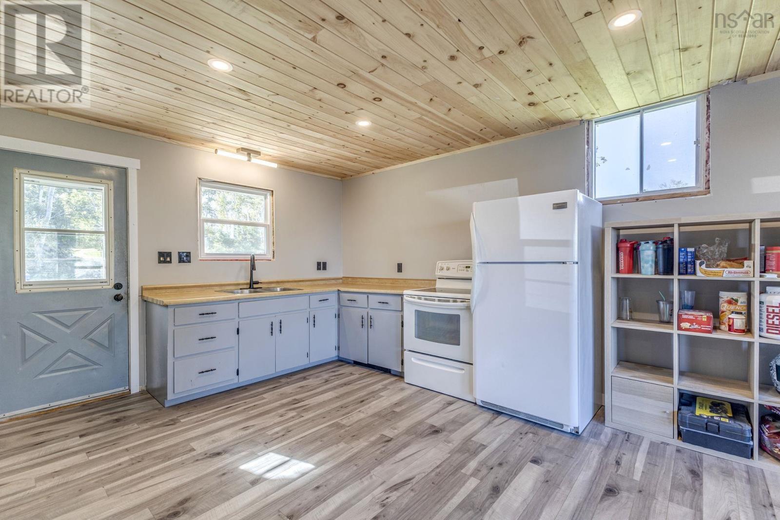 6157 Little Harbour Road - 11