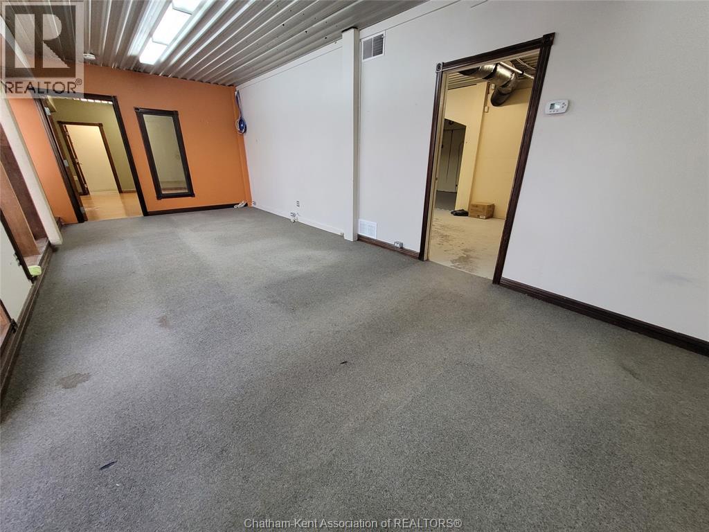 578 GRAND AVENUE East, Chatham — photo 2