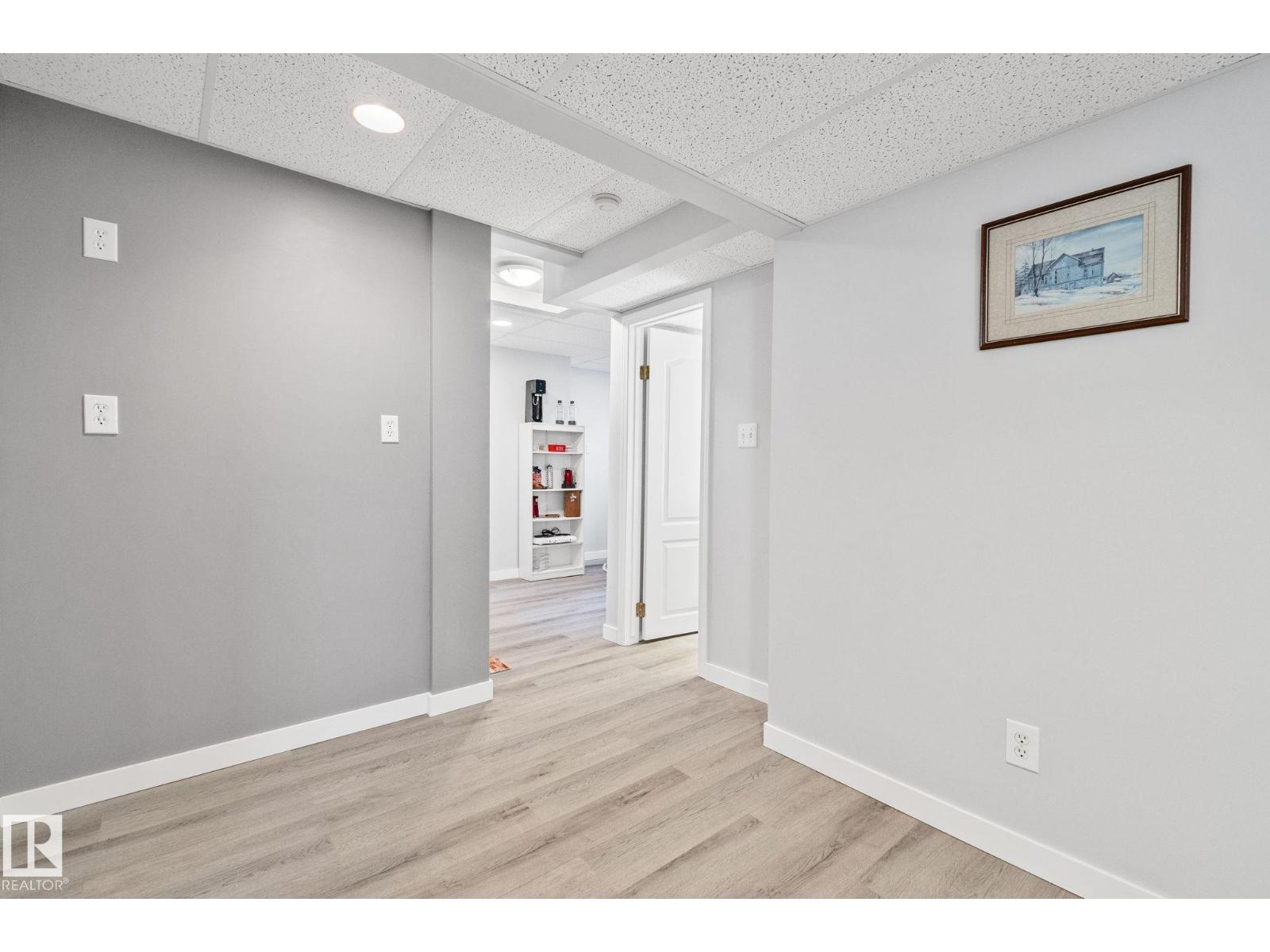 38 RIVARD CR — photo 34