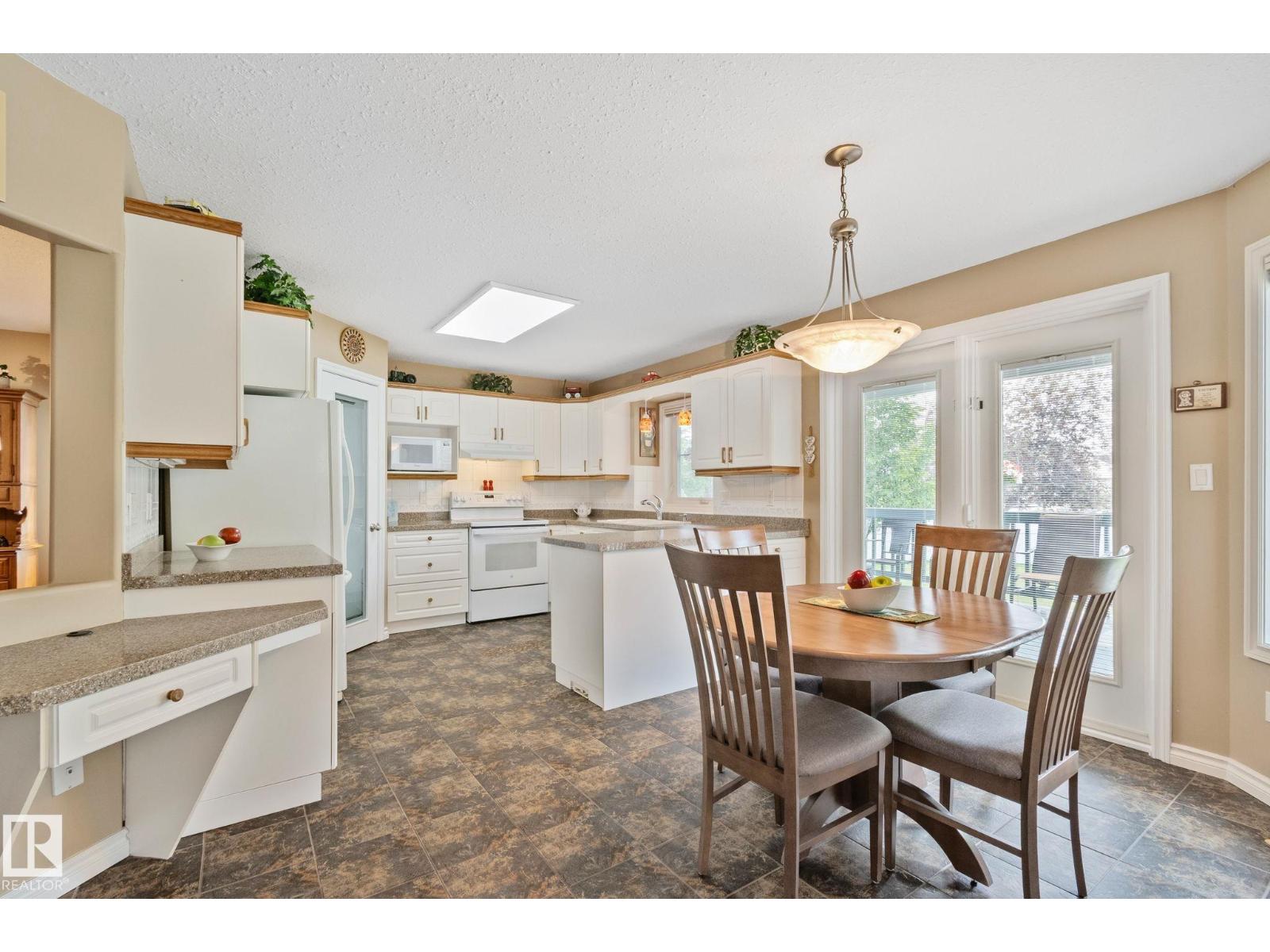 38 RIVARD CR — photo 7