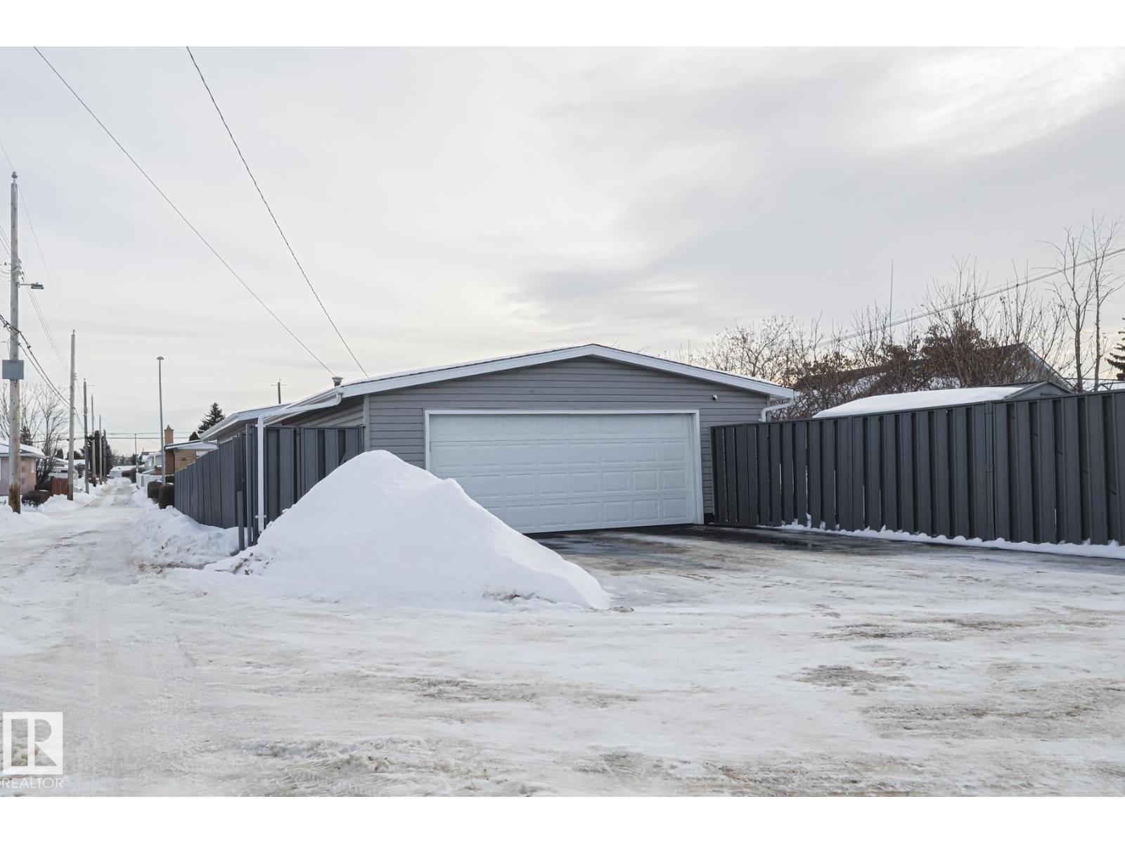 13304 70 ST NW - 60