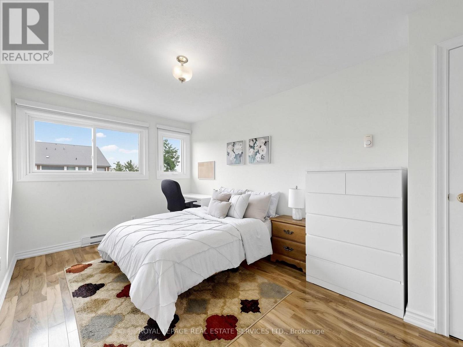 #21 530 FALGARWOOD DRIVE - 31