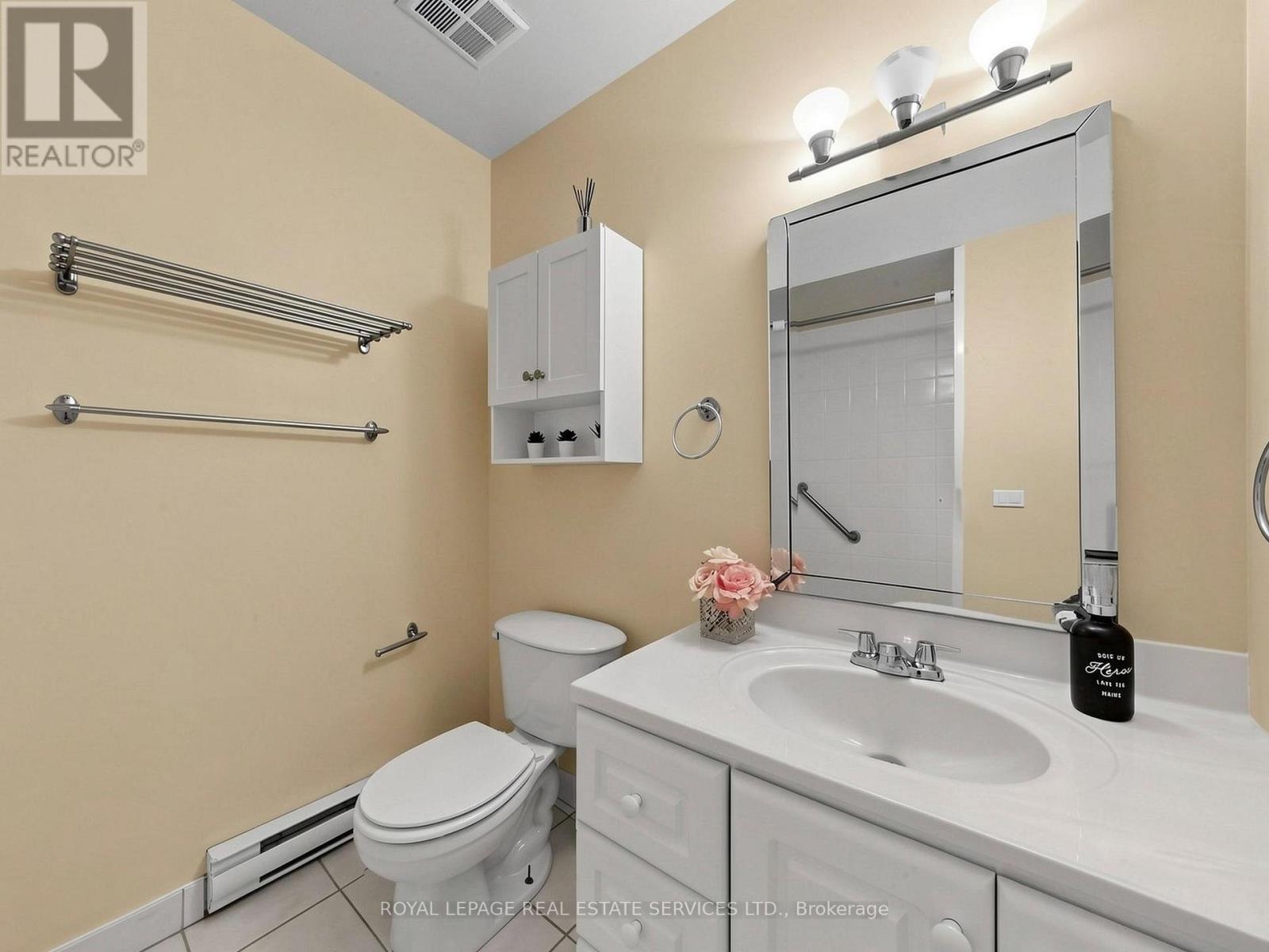 #21 530 FALGARWOOD DRIVE - 36