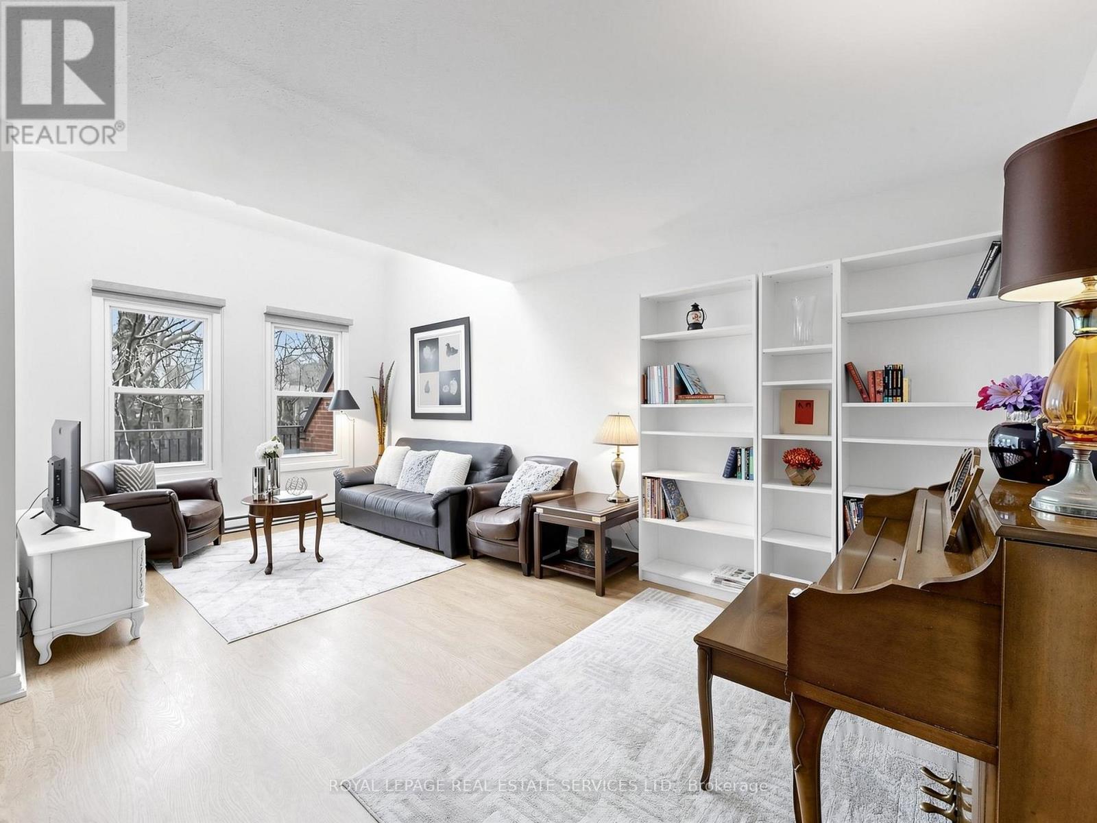 #21 530 FALGARWOOD DRIVE - 4