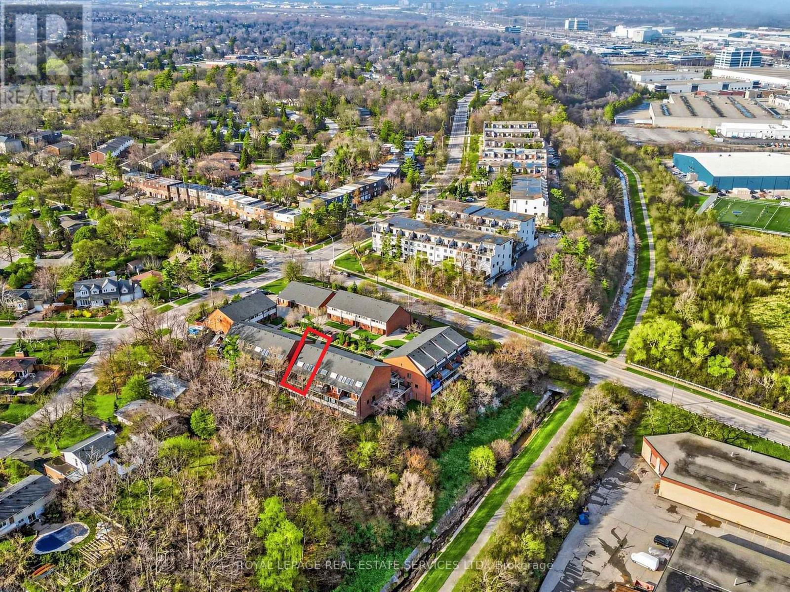 #21 530 FALGARWOOD DRIVE - 45